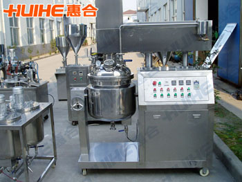 精美展示上均質(zhì)真空乳化機實拍圖,讓客戶更直觀的了解我們的產(chǎn)品!