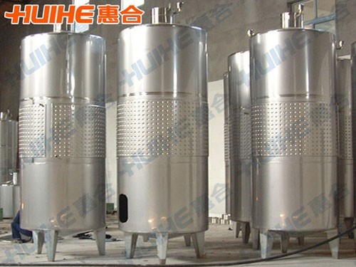 紅酒發酵罐圖片展示